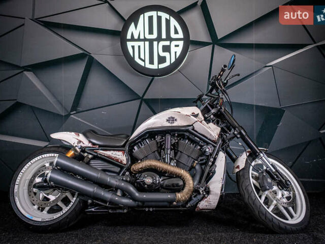 Белый Харлей-Дэвидсон VRSCD Night Rod, объемом двигателя 1.25 л и пробегом 27 тыс. км за 28000 $, фото 1 на Automoto.ua