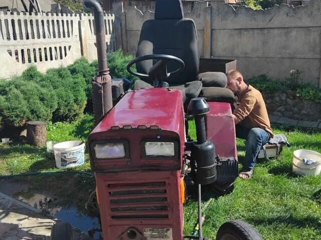 Хітачі Інша, об'ємом двигуна 1.6 л та пробігом 1 тис. км за 2000 $, фото 1 на Automoto.ua