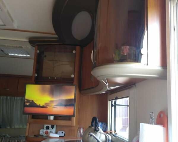 Белый Хобби Престиж, объемом двигателя 0 л и пробегом 1 тыс. км за 10000 $, фото 1 на Automoto.ua