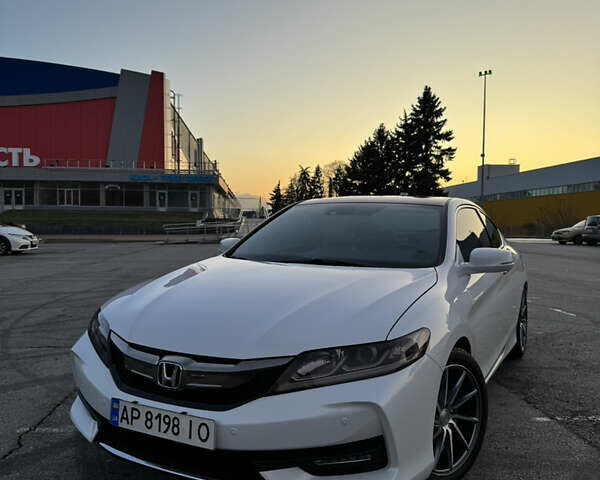 Білий Хонда Аккорд, об'ємом двигуна 3.5 л та пробігом 166 тис. км за 16800 $, фото 1 на Automoto.ua