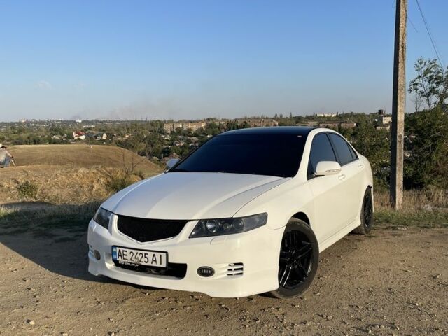 Белый Хонда Аккорд, объемом двигателя 2 л и пробегом 360 тыс. км за 5999 $, фото 1 на Automoto.ua