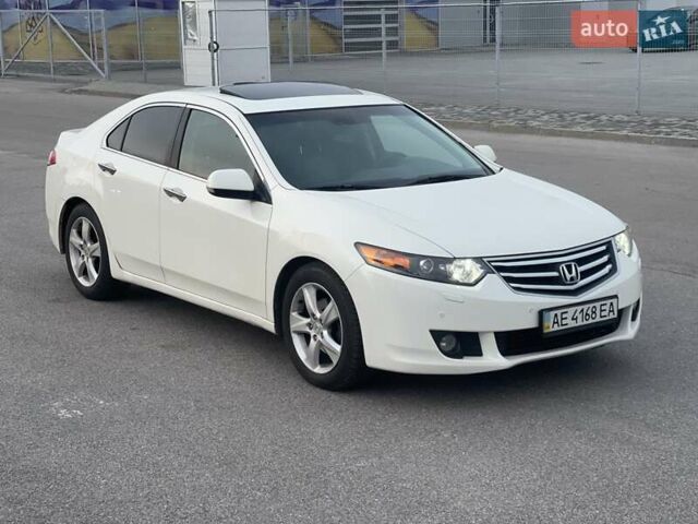 Білий Хонда Аккорд, об'ємом двигуна 2 л та пробігом 213 тис. км за 7800 $, фото 1 на Automoto.ua