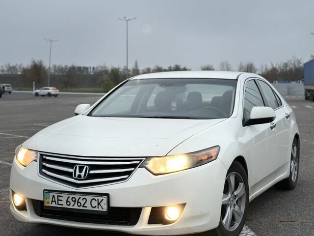 Белый Хонда Аккорд, объемом двигателя 2 л и пробегом 735 тыс. км за 6999 $, фото 1 на Automoto.ua