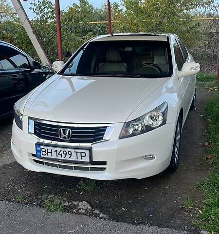Белый Хонда Аккорд, объемом двигателя 2.35 л и пробегом 124 тыс. км за 9400 $, фото 1 на Automoto.ua