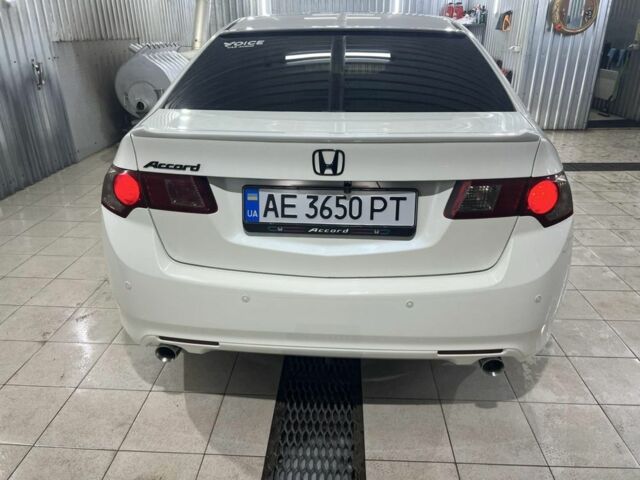 Белый Хонда Аккорд, объемом двигателя 2 л и пробегом 198 тыс. км за 10700 $, фото 1 на Automoto.ua