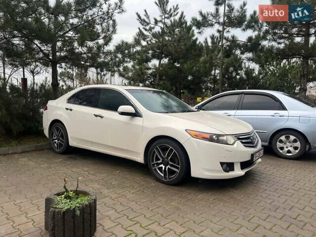 Белый Хонда Аккорд, объемом двигателя 2 л и пробегом 195 тыс. км за 7500 $, фото 1 на Automoto.ua