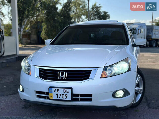 Білий Хонда Аккорд, об'ємом двигуна 2.35 л та пробігом 267 тис. км за 8500 $, фото 1 на Automoto.ua