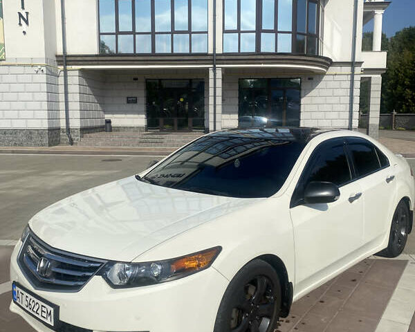 Білий Хонда Аккорд, об'ємом двигуна 2.35 л та пробігом 210 тис. км за 9800 $, фото 1 на Automoto.ua
