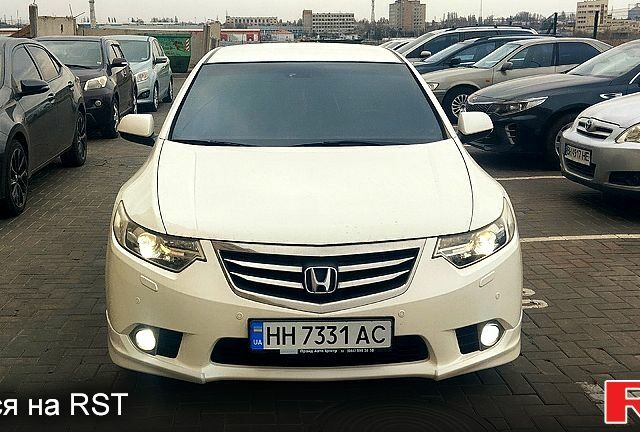 Белый Хонда Аккорд, объемом двигателя 2.4 л и пробегом 0 тыс. км за 10999 $, фото 1 на Automoto.ua