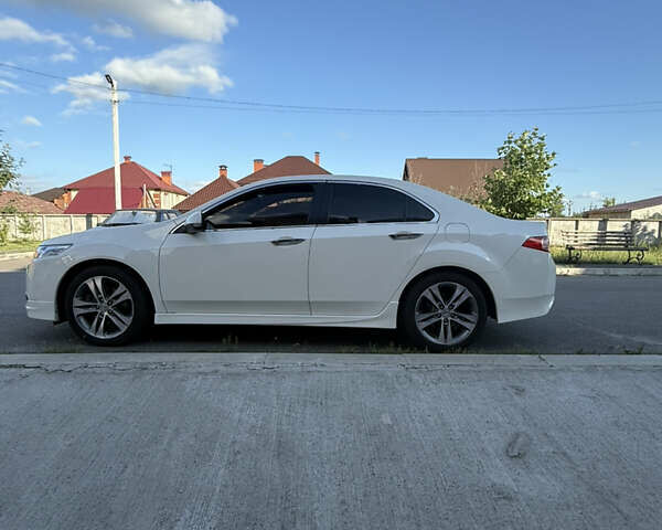 Белый Хонда Аккорд, объемом двигателя 2.35 л и пробегом 229 тыс. км за 11500 $, фото 1 на Automoto.ua