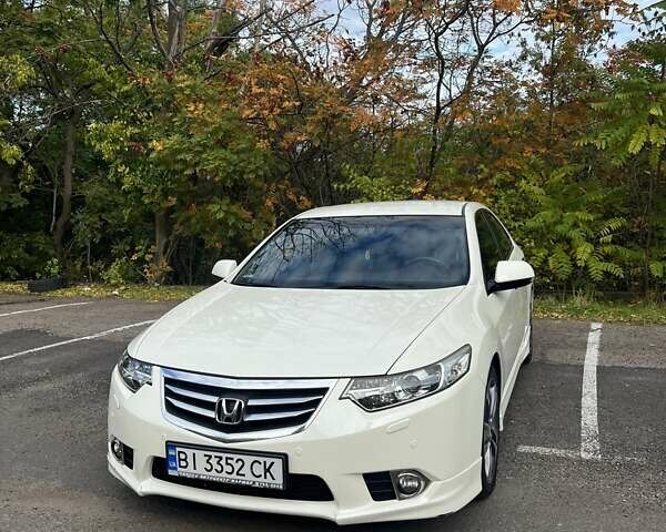 Белый Хонда Аккорд, объемом двигателя 2.4 л и пробегом 160 тыс. км за 11500 $, фото 1 на Automoto.ua