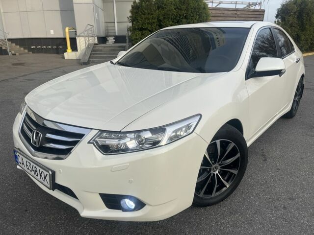 Белый Хонда Аккорд, объемом двигателя 2.4 л и пробегом 183 тыс. км за 10900 $, фото 1 на Automoto.ua