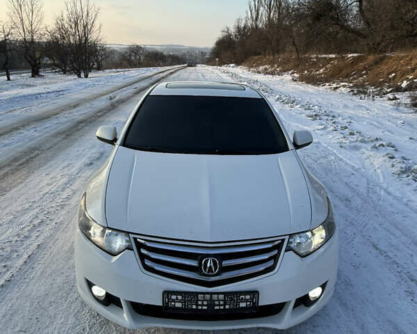 Білий Хонда Аккорд, об'ємом двигуна 2.4 л та пробігом 265 тис. км за 8900 $, фото 1 на Automoto.ua