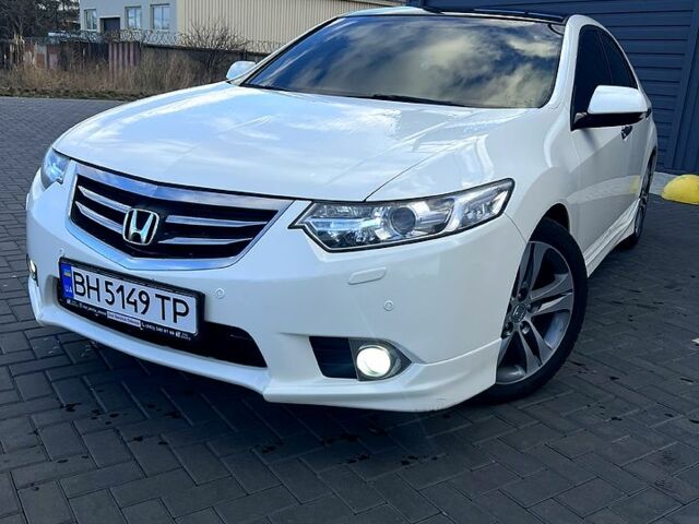Білий Хонда Аккорд, об'ємом двигуна 2.4 л та пробігом 215 тис. км за 12500 $, фото 1 на Automoto.ua