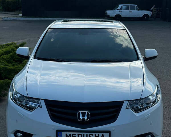 Белый Хонда Аккорд, объемом двигателя 2 л и пробегом 113 тыс. км за 12300 $, фото 1 на Automoto.ua