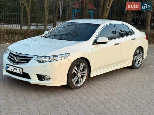 Білий Хонда Аккорд, об'ємом двигуна 2.4 л та пробігом 120 тис. км за 12500 $, фото 1 на Automoto.ua