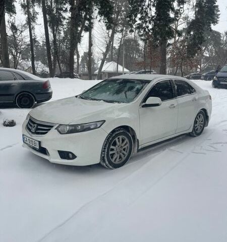 Белый Хонда Аккорд, объемом двигателя 2 л и пробегом 153 тыс. км за 13699 $, фото 1 на Automoto.ua