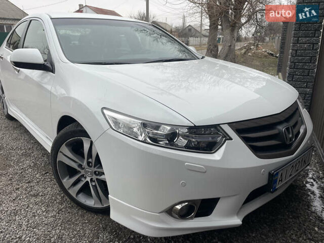 Белый Хонда Аккорд, объемом двигателя 2.35 л и пробегом 240 тыс. км за 13000 $, фото 1 на Automoto.ua