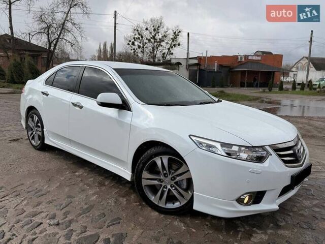 Белый Хонда Аккорд, объемом двигателя 2.4 л и пробегом 125 тыс. км за 10981 $, фото 1 на Automoto.ua