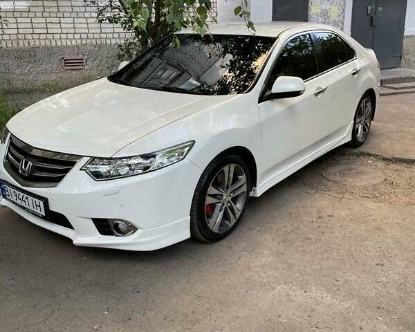 Білий Хонда Аккорд, об'ємом двигуна 2.4 л та пробігом 165 тис. км за 13000 $, фото 1 на Automoto.ua