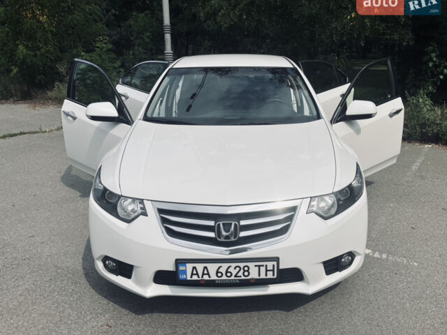 Білий Хонда Аккорд, об'ємом двигуна 2 л та пробігом 116 тис. км за 12650 $, фото 1 на Automoto.ua