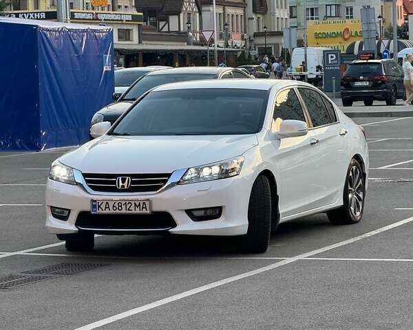 Білий Хонда Аккорд, об'ємом двигуна 2.36 л та пробігом 164 тис. км за 13500 $, фото 1 на Automoto.ua