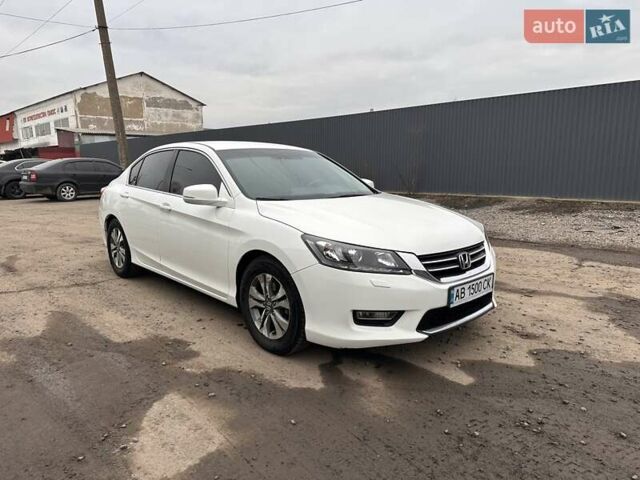 Білий Хонда Аккорд, об'ємом двигуна 2.36 л та пробігом 250 тис. км за 13700 $, фото 1 на Automoto.ua