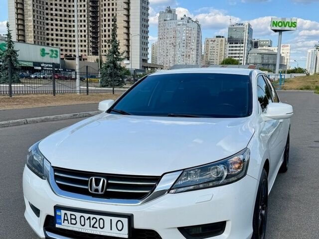 Білий Хонда Аккорд, об'ємом двигуна 2.4 л та пробігом 213 тис. км за 11999 $, фото 1 на Automoto.ua