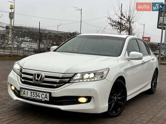 Білий Хонда Аккорд, об'ємом двигуна 2.4 л та пробігом 175 тис. км за 14700 $, фото 1 на Automoto.ua