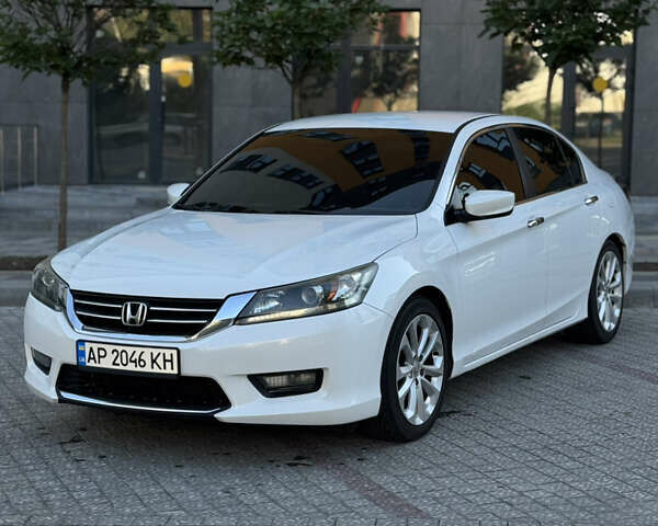 Белый Хонда Аккорд, объемом двигателя 2.36 л и пробегом 259 тыс. км за 10900 $, фото 1 на Automoto.ua