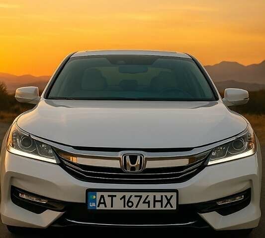 Белый Хонда Аккорд, объемом двигателя 2 л и пробегом 150 тыс. км за 16700 $, фото 1 на Automoto.ua