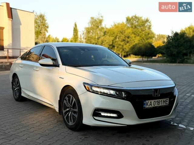 Білий Хонда Аккорд, об'ємом двигуна 2 л та пробігом 159 тис. км за 17700 $, фото 1 на Automoto.ua