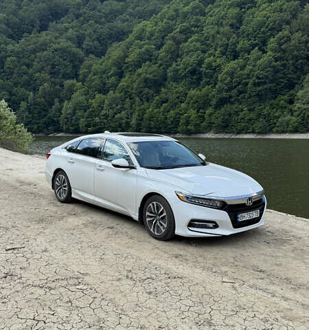 Белый Хонда Аккорд, объемом двигателя 1.99 л и пробегом 130 тыс. км за 19999 $, фото 1 на Automoto.ua