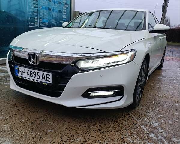 Білий Хонда Аккорд, об'ємом двигуна 2 л та пробігом 103 тис. км за 24000 $, фото 1 на Automoto.ua