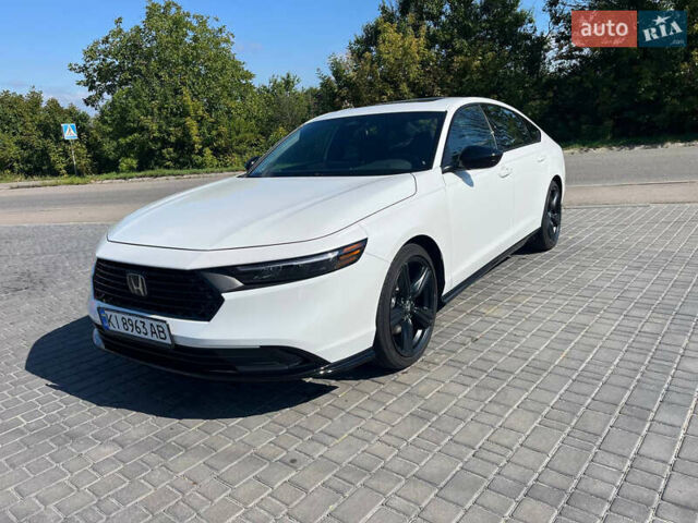 Білий Хонда Аккорд, об'ємом двигуна 1.99 л та пробігом 4 тис. км за 32500 $, фото 1 на Automoto.ua