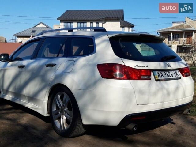 Білий Хонда Аккорд, об'ємом двигуна 2.4 л та пробігом 287 тис. км за 7800 $, фото 1 на Automoto.ua