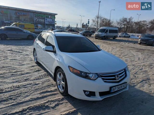 Белый Хонда Аккорд, объемом двигателя 2 л и пробегом 257 тыс. км за 8900 $, фото 1 на Automoto.ua