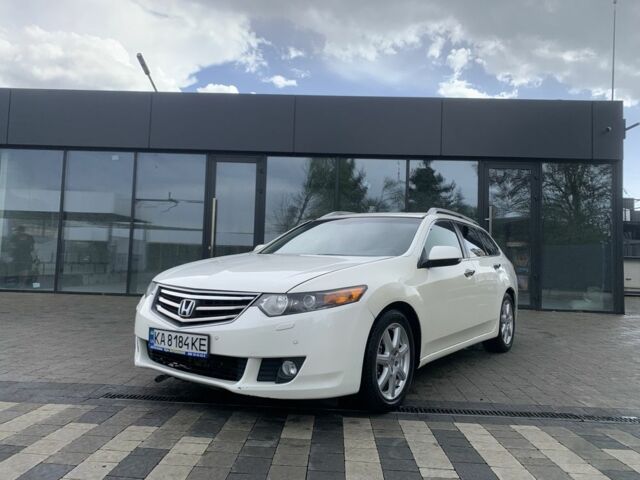 Білий Хонда Аккорд, об'ємом двигуна 2.2 л та пробігом 270 тис. км за 7500 $, фото 1 на Automoto.ua