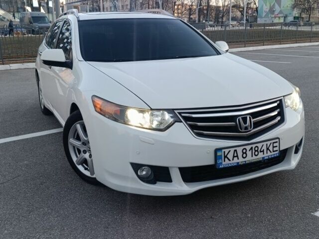 Белый Хонда Аккорд, объемом двигателя 2.2 л и пробегом 200 тыс. км за 8500 $, фото 1 на Automoto.ua