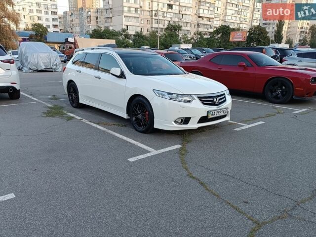 Білий Хонда Аккорд, об'ємом двигуна 2.4 л та пробігом 304 тис. км за 11700 $, фото 1 на Automoto.ua