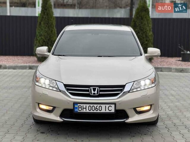 Бежевый Хонда Аккорд, объемом двигателя 2.4 л и пробегом 191 тыс. км за 12600 $, фото 1 на Automoto.ua