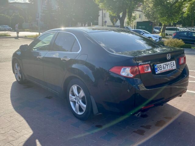 Черный Хонда Аккорд, объемом двигателя 0 л и пробегом 205 тыс. км за 10800 $, фото 1 на Automoto.ua