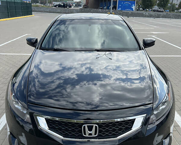 Черный Хонда Аккорд, объемом двигателя 2.4 л и пробегом 241 тыс. км за 8000 $, фото 1 на Automoto.ua