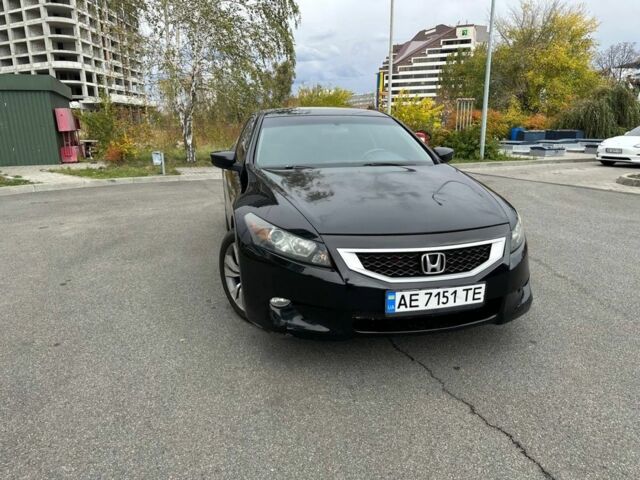 Черный Хонда Аккорд, объемом двигателя 2.4 л и пробегом 259 тыс. км за 6600 $, фото 1 на Automoto.ua