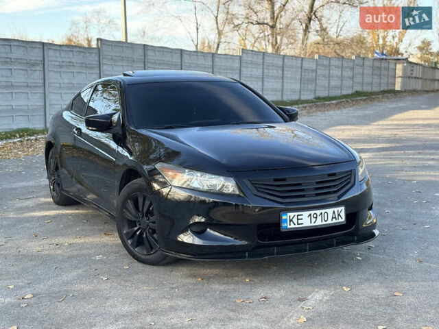 Черный Хонда Аккорд, объемом двигателя 2.4 л и пробегом 255 тыс. км за 9999 $, фото 1 на Automoto.ua