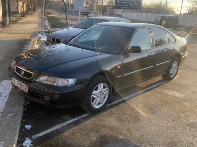 Черный Хонда Аккорд, объемом двигателя 1.8 л и пробегом 290 тыс. км за 2600 $, фото 1 на Automoto.ua