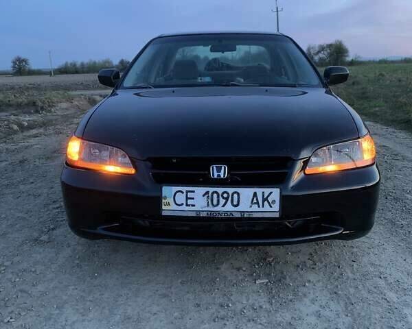 Черный Хонда Аккорд, объемом двигателя 2.3 л и пробегом 279 тыс. км за 3480 $, фото 1 на Automoto.ua