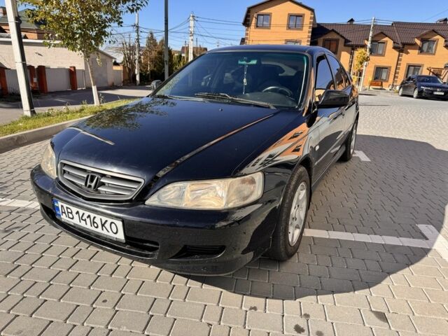 Черный Хонда Аккорд, объемом двигателя 1.9 л и пробегом 333 тыс. км за 2850 $, фото 1 на Automoto.ua