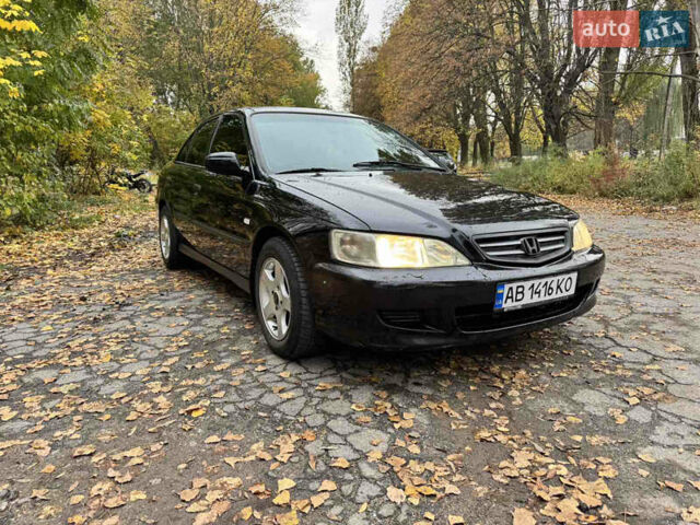 Черный Хонда Аккорд, объемом двигателя 1.85 л и пробегом 333 тыс. км за 2950 $, фото 1 на Automoto.ua