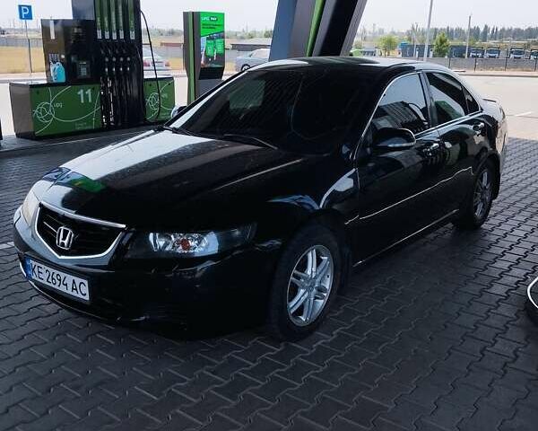 Черный Хонда Аккорд, объемом двигателя 2 л и пробегом 250 тыс. км за 6000 $, фото 1 на Automoto.ua